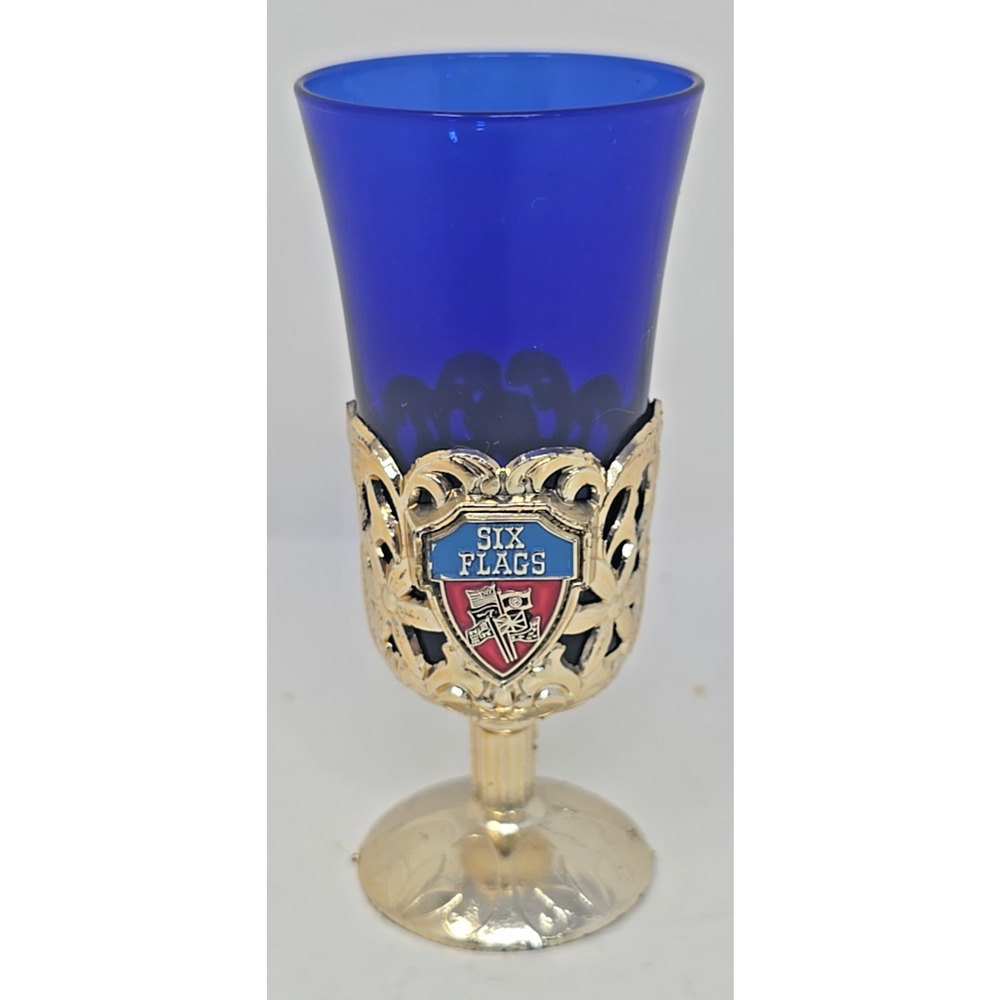 Vintage Six Flags Blue Ceramic Collectable Goblet Shield Shot Glasses Rare U174